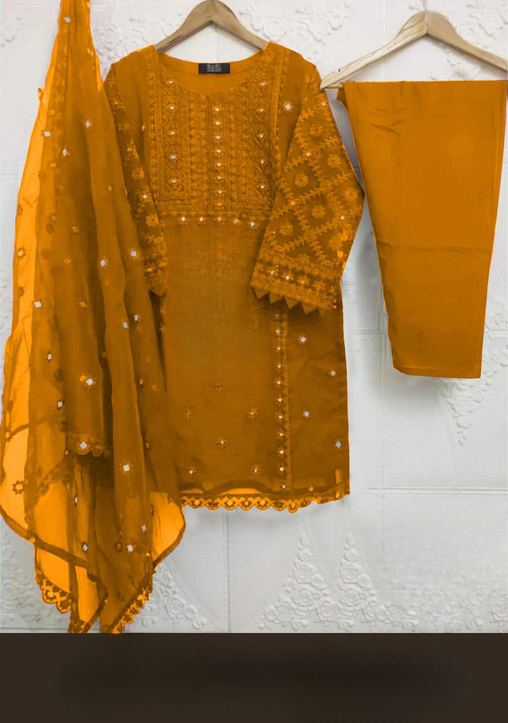 Chemise brodée 3 pièces avec perles identiques attachées et dupatta brodé