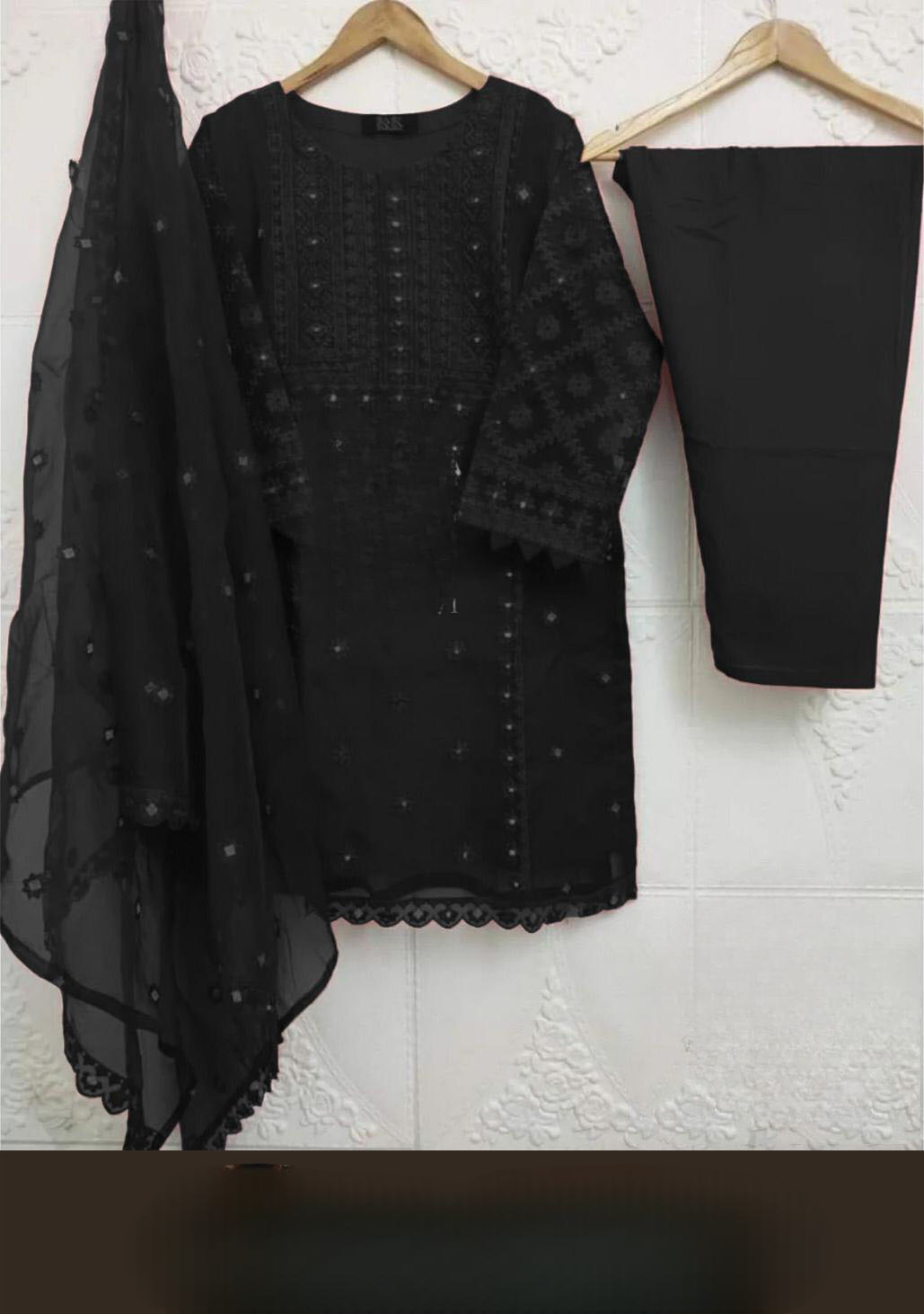 Chemise brodée 3 pièces avec perles identiques attachées et dupatta brodé